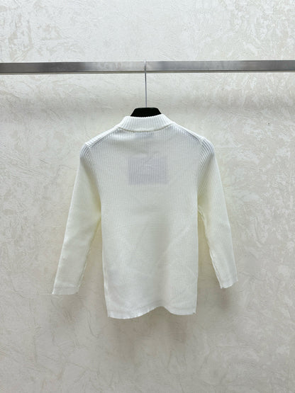 2025 New knitted round neck long sleeve top