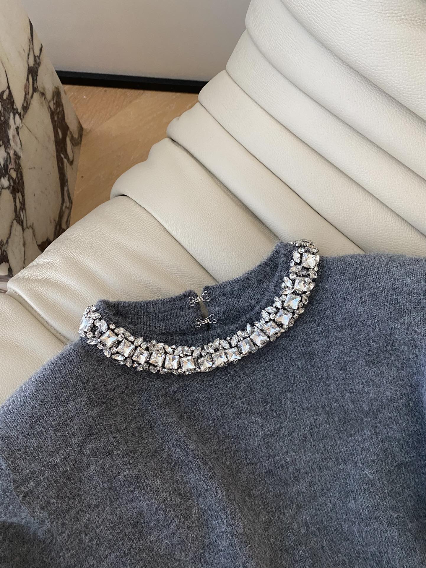 25ss new Rhinestone sweater