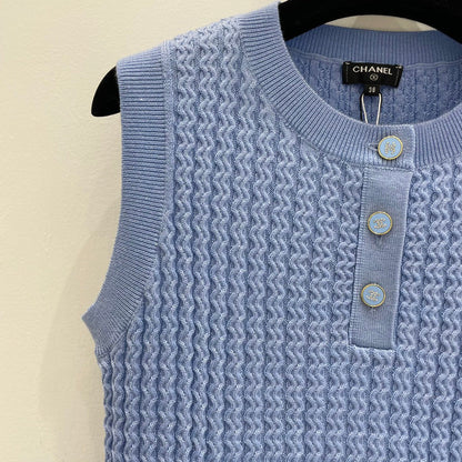 25 New V-neck knitted vest