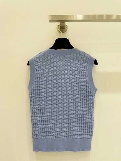 25 New V-neck knitted vest