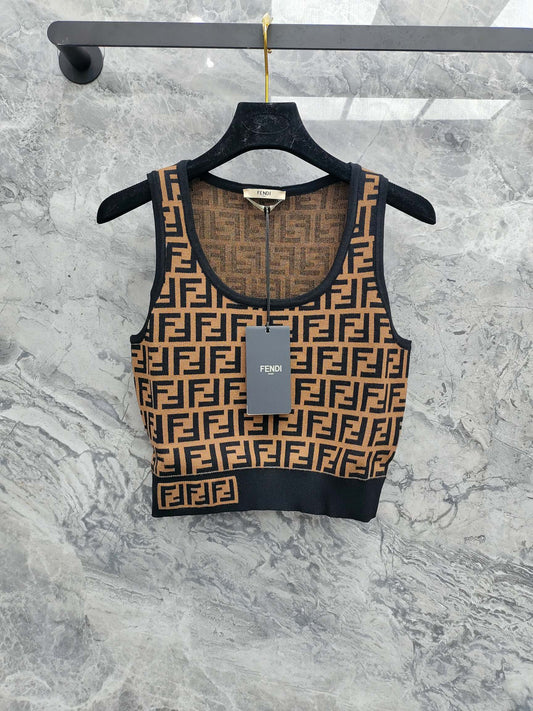 25 New knitted vest