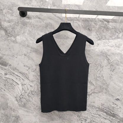 25 Cotton V-neck vest