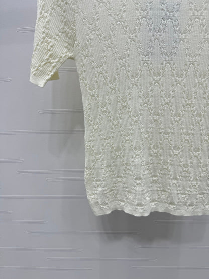 Round neck cut-out knit short sleeve