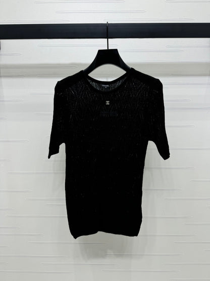 Round neck cut-out knit short sleeve