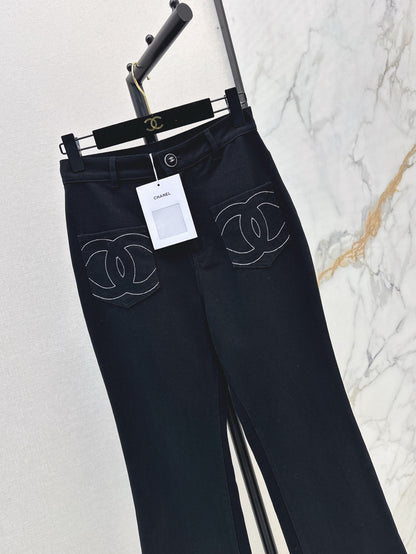 25 Spring and Summer Latest Double C Pocket Decorated Straight Jeans