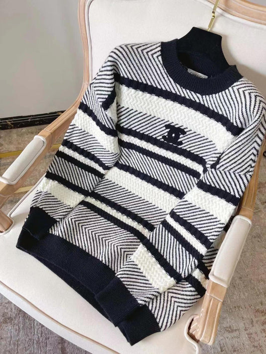 Double  logo contrast stripes fashionable loose sweater