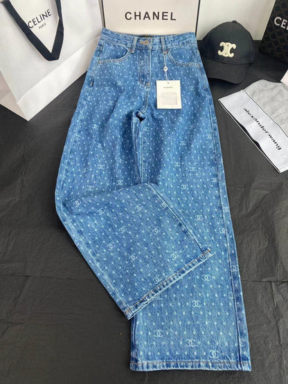 24 light blue logo flocked jeans