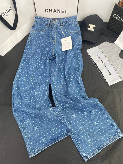 24 light blue logo flocked jeans