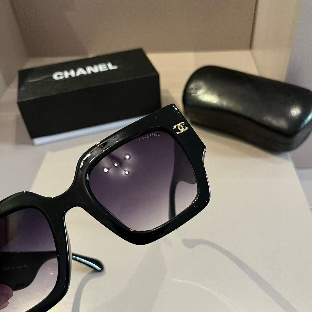 High-end fashion, must-have sunglasses for driving and traveling