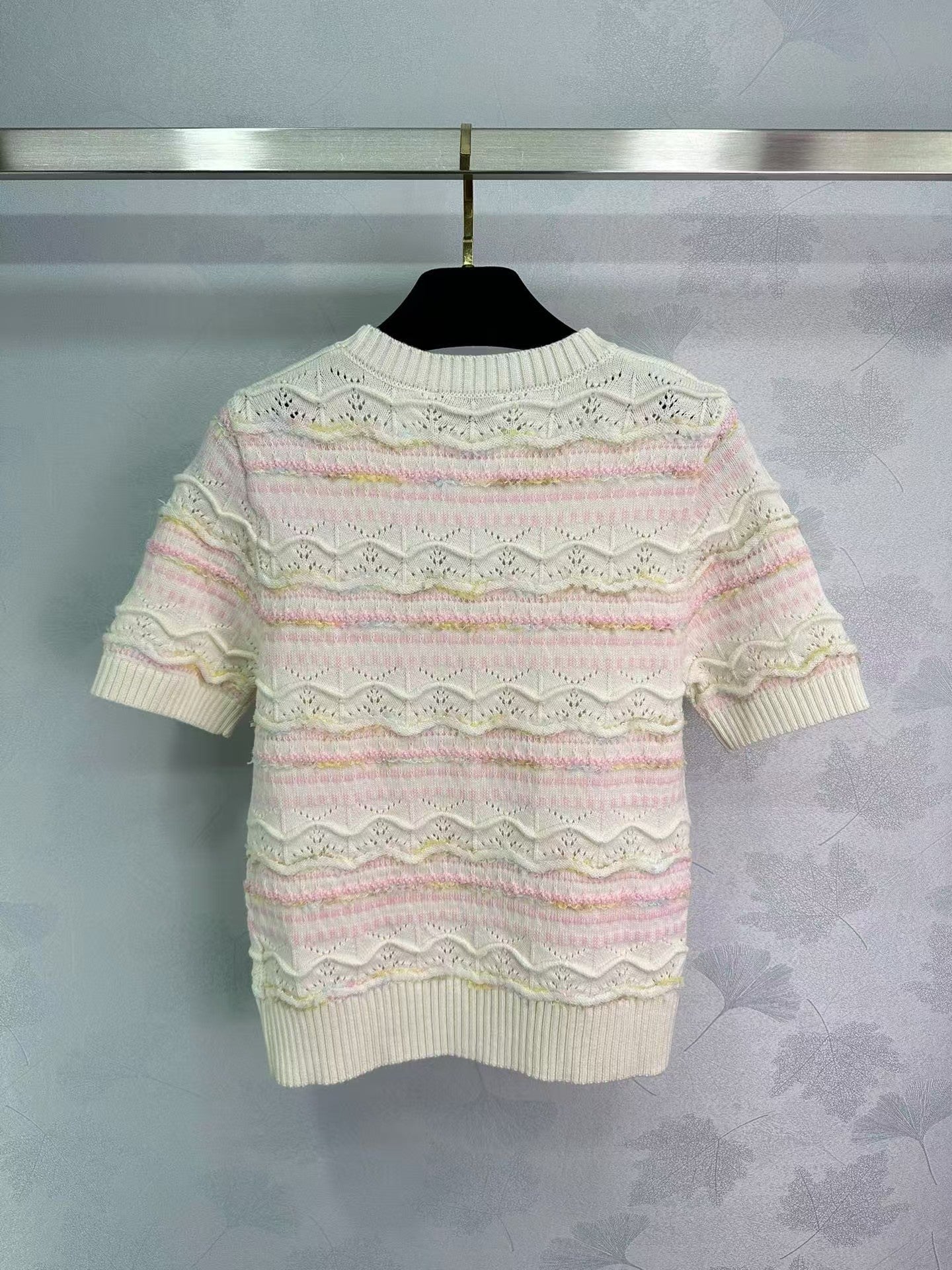 new pattern knitted short sleeves