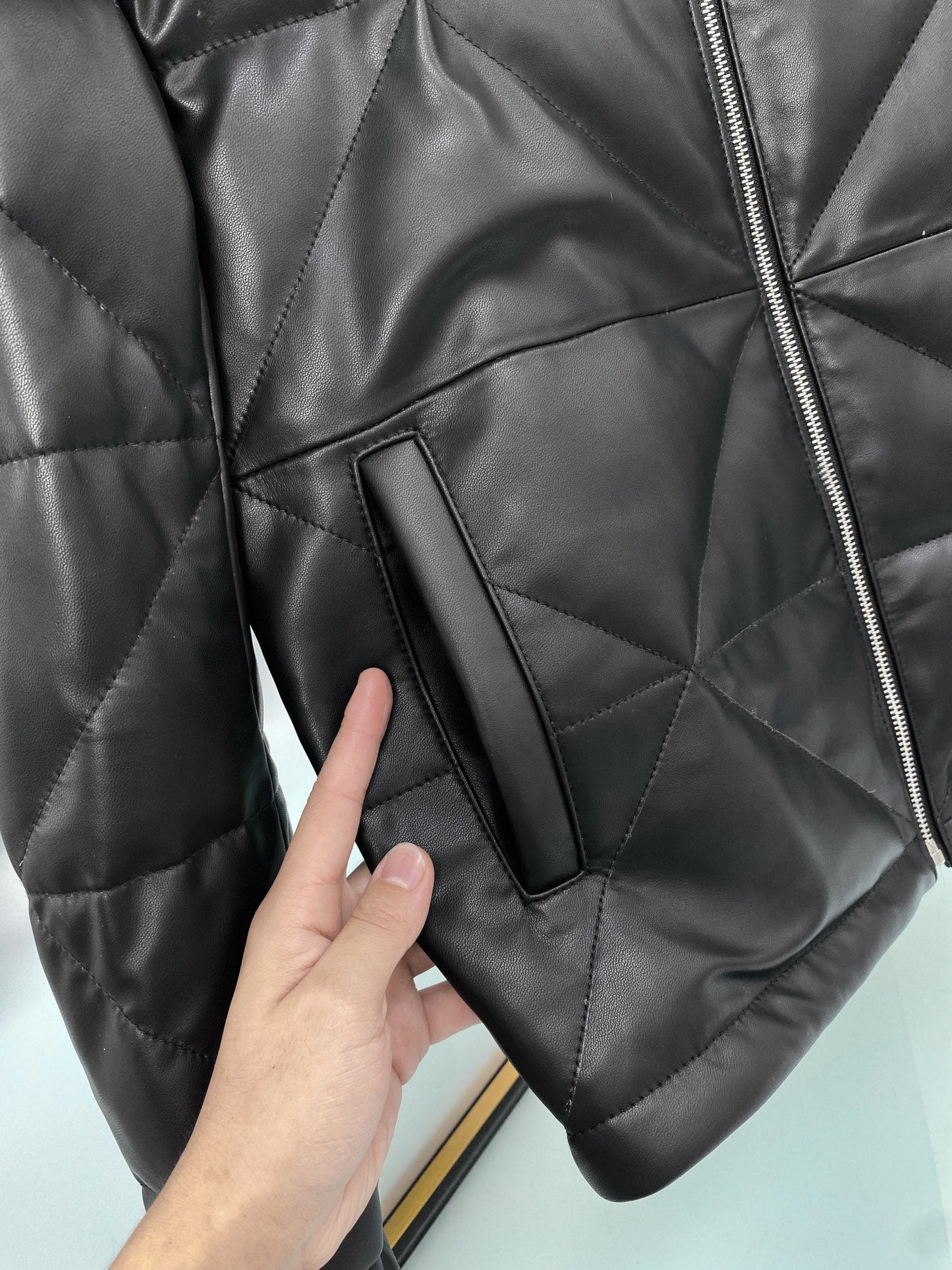 Diamond check stand collar leather down jacket