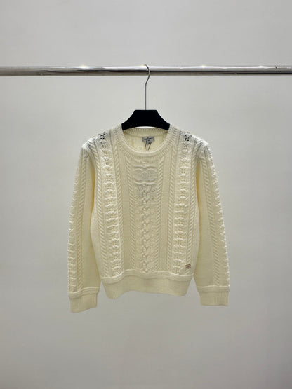 Knitted crew neck pullover