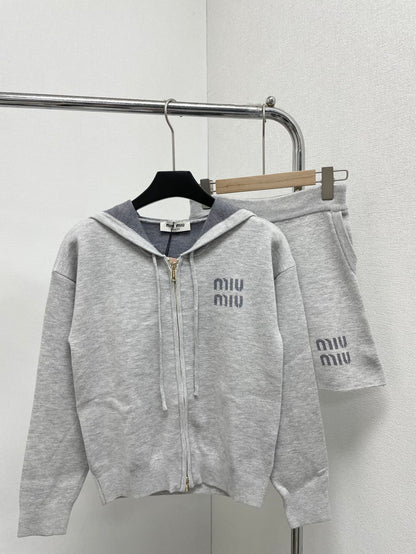 Knitted hooded zip-up shorts set