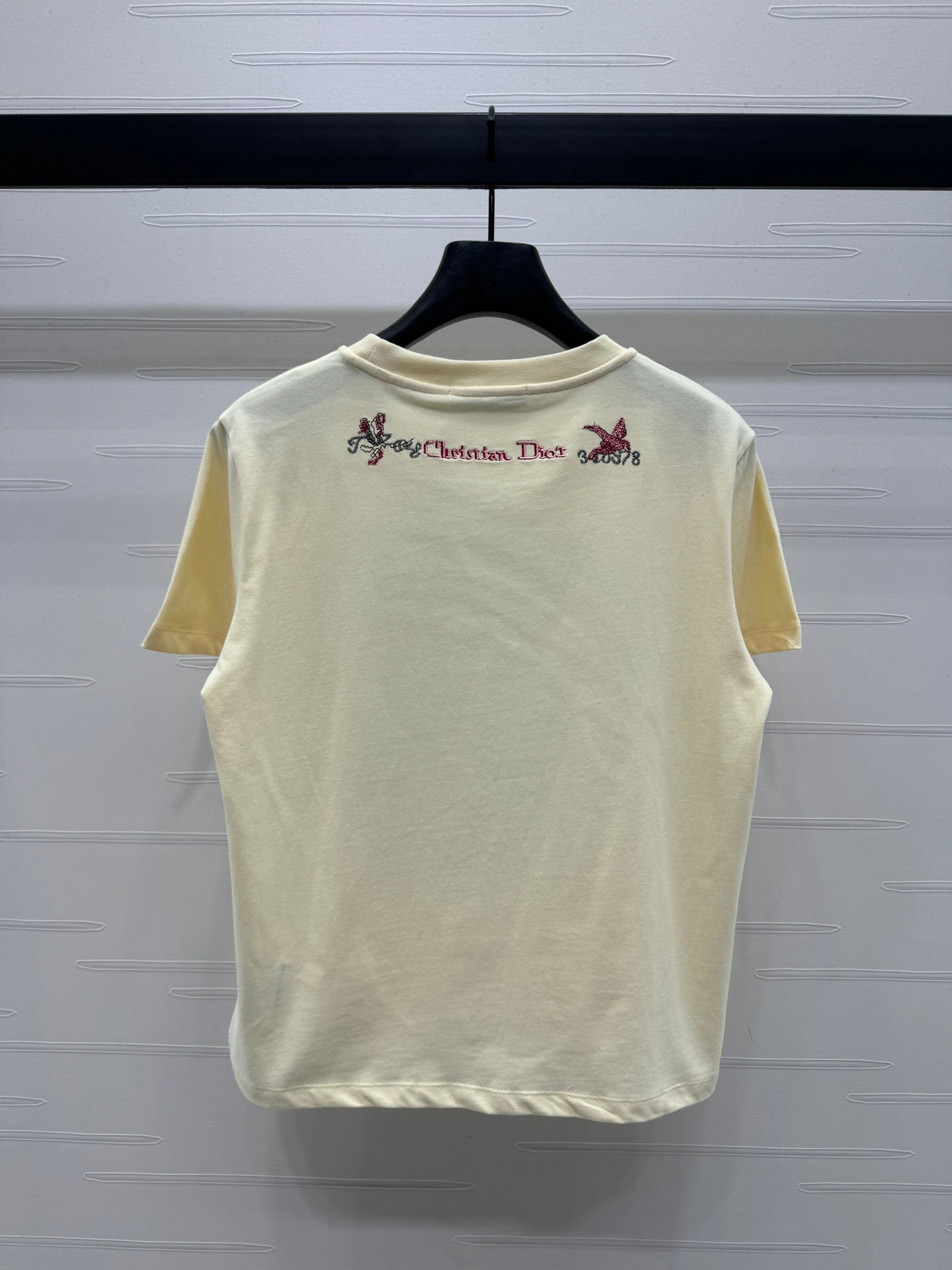 Embroidered short sleeve T-shirt