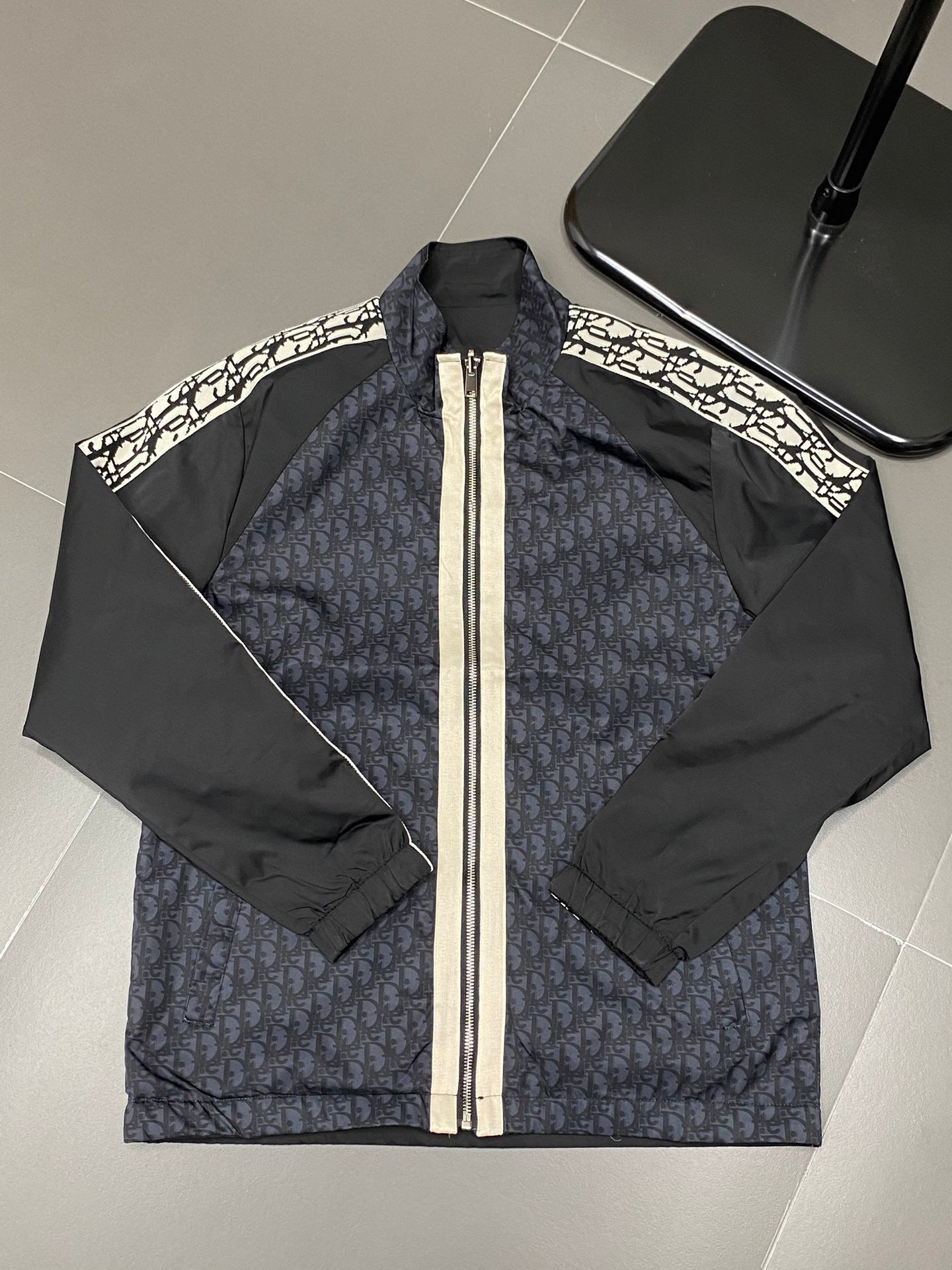 Jacquard-knit denim jacket