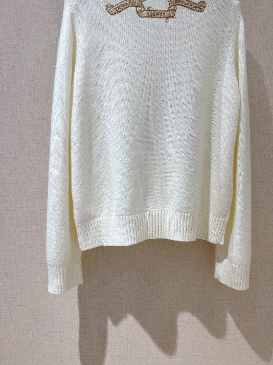 Fashion long sleeve sweater