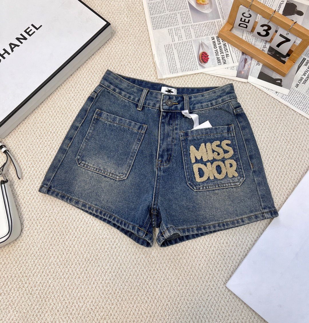 Double Pocket Towel Embroidery Lettering Denim Shorts