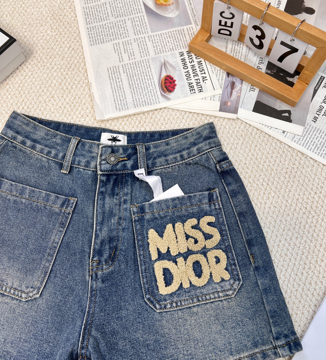 Double Pocket Towel Embroidery Lettering Denim Shorts