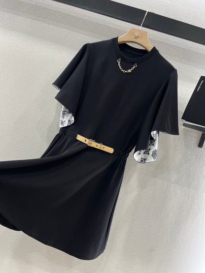 Flying sleeve waistband chain dress