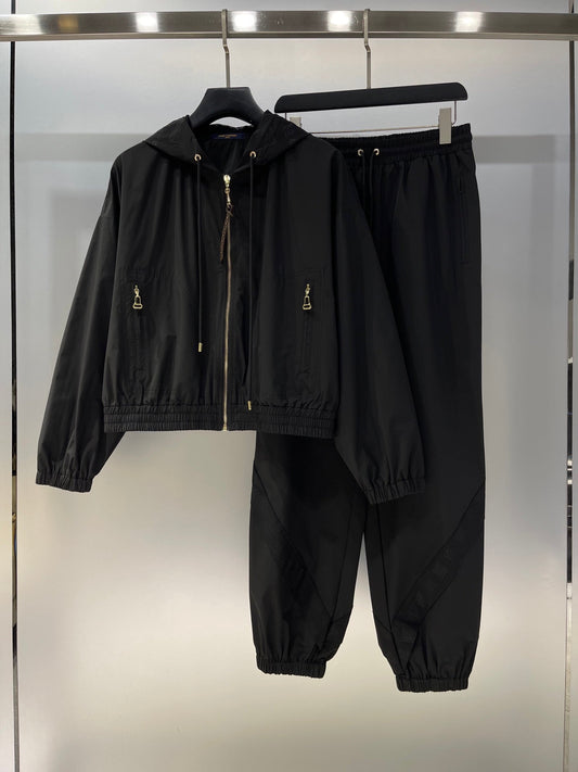 Windproof and waterproof jacket + sweat pants