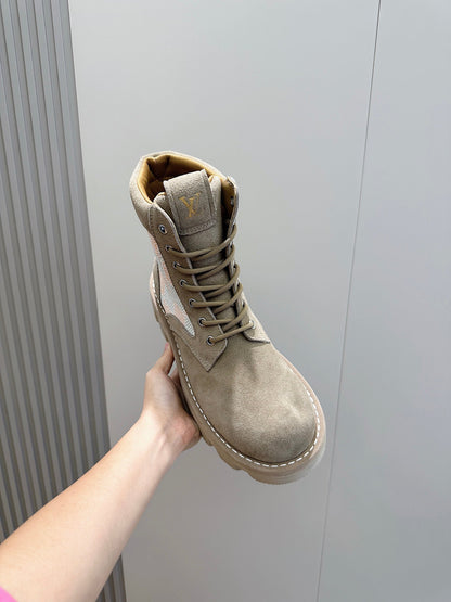 Men's Flat Boots