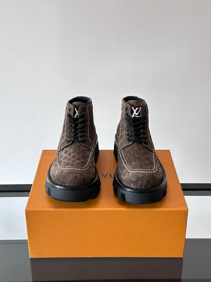 L Men's Printed Leather Boots