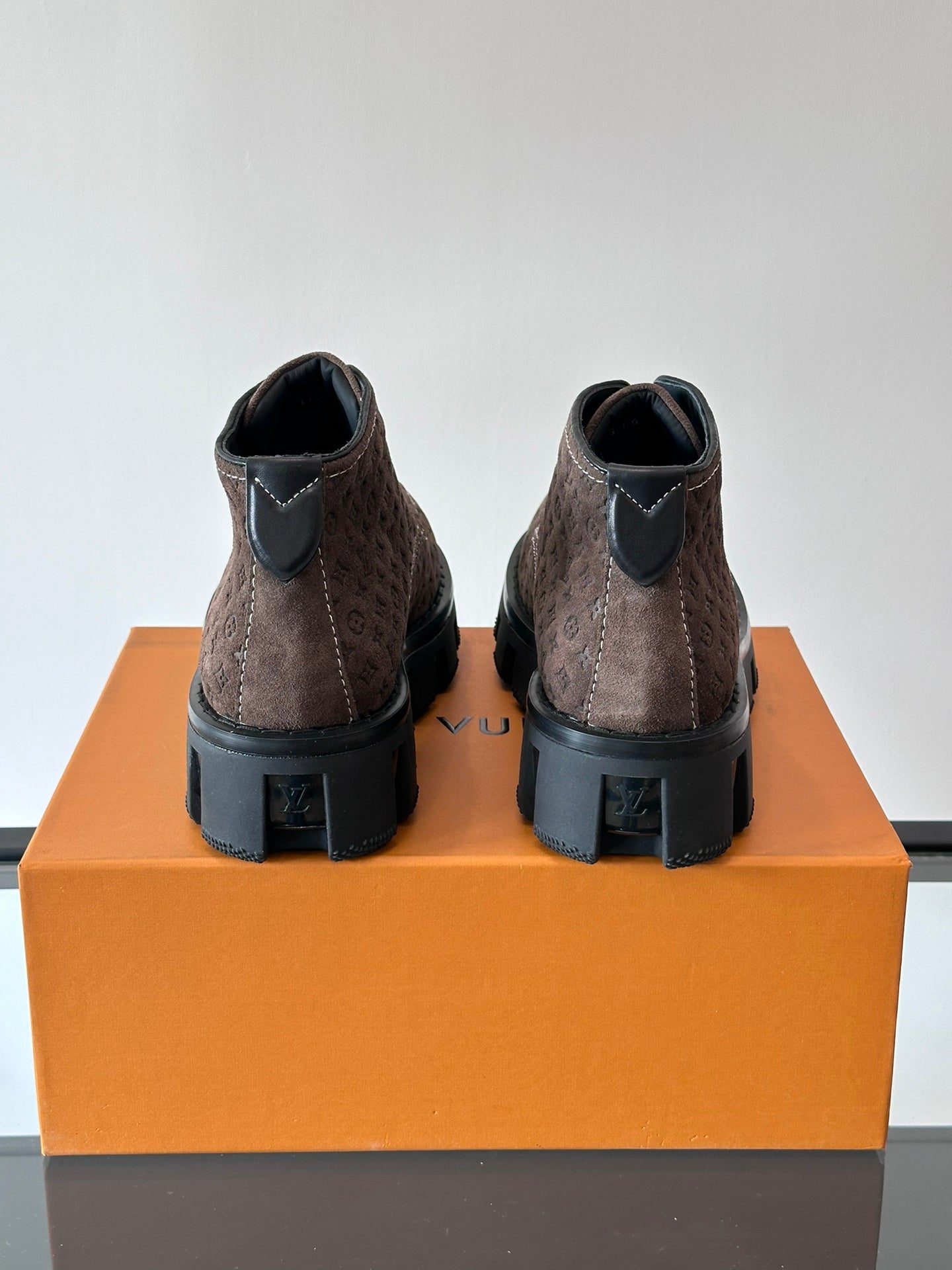 L Men's Printed Leather Boots