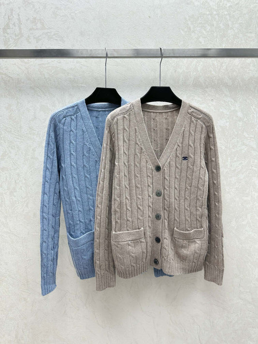 25 wool knitted jacket