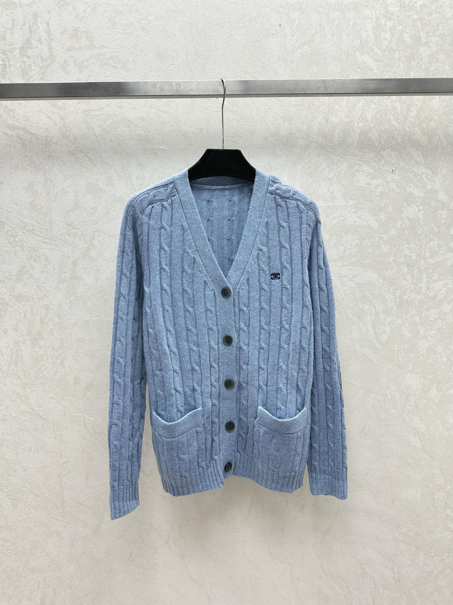 25 wool knitted jacket