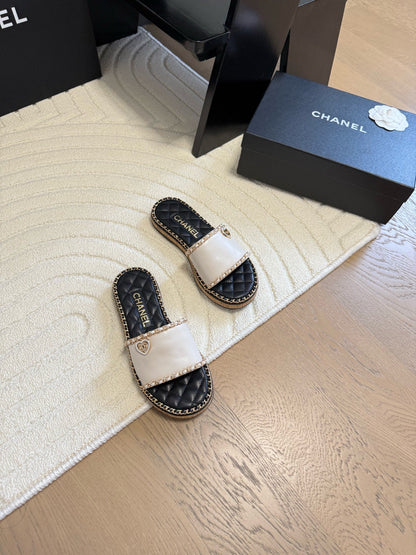 C 25 Spring/Summer Chain Sandals