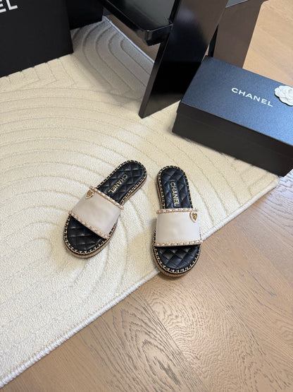 C 25 Spring/Summer Chain Sandals