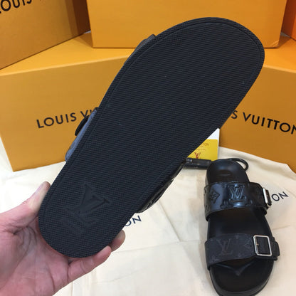 L Top Luxury Slippers