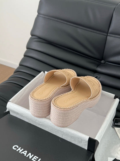 C 25 Spring and summer new series chain thick bottom slippers