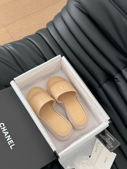 C 25 Spring and summer new series chain thick bottom slippers