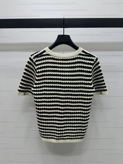 Striped knit short sleeves