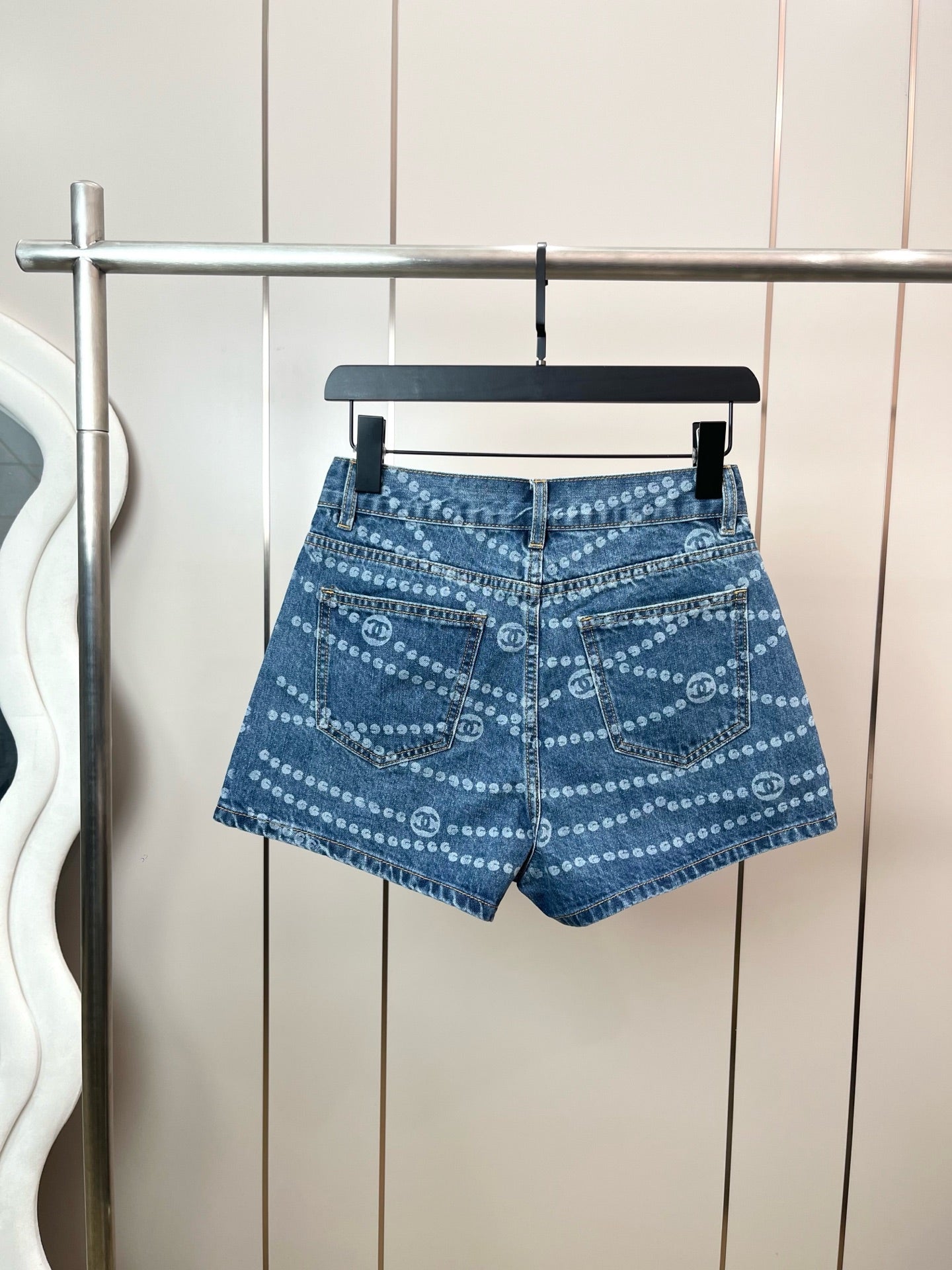 25 Spring and Summer New Denim Shorts