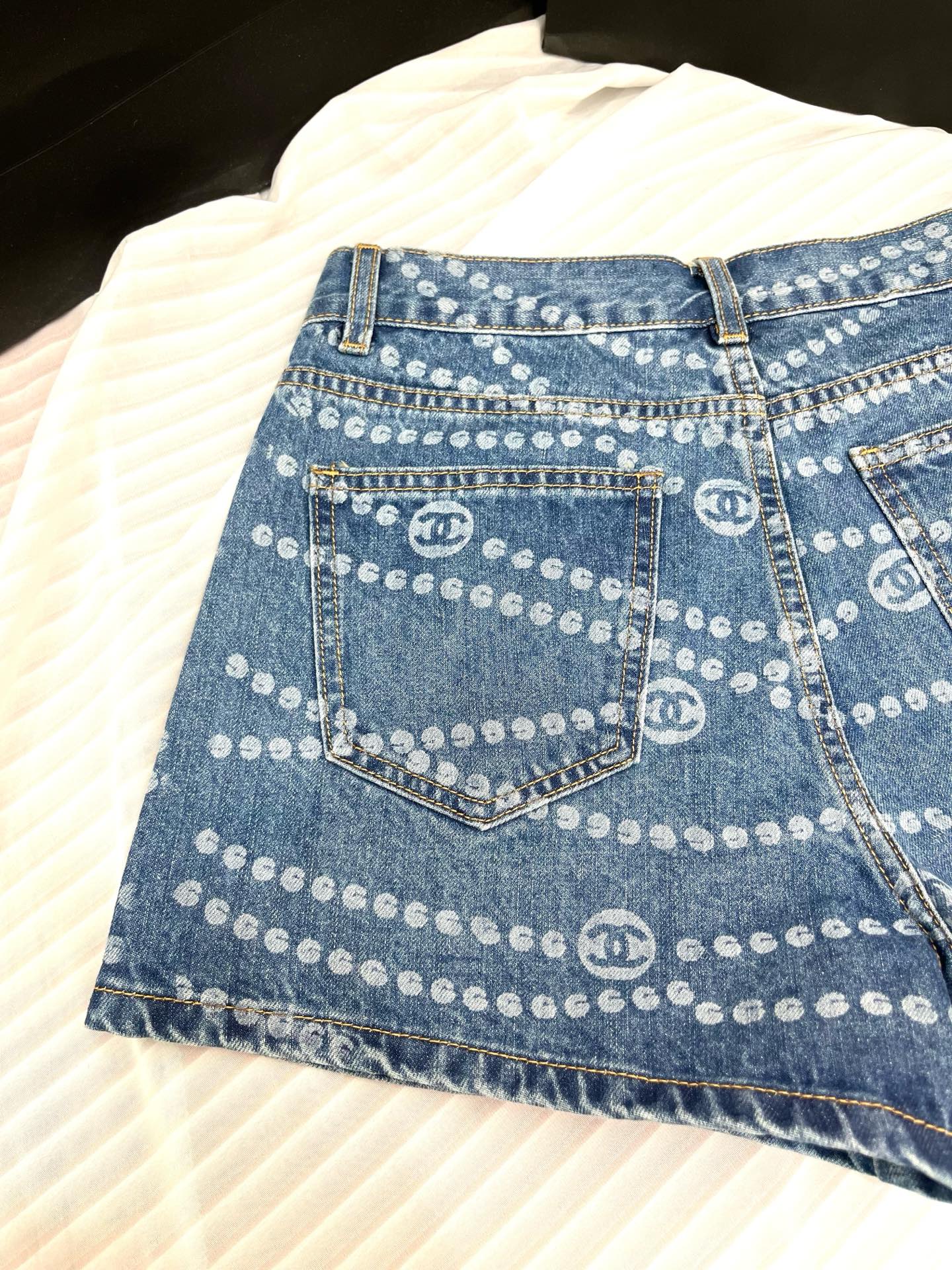 25 Spring and Summer New Denim Shorts