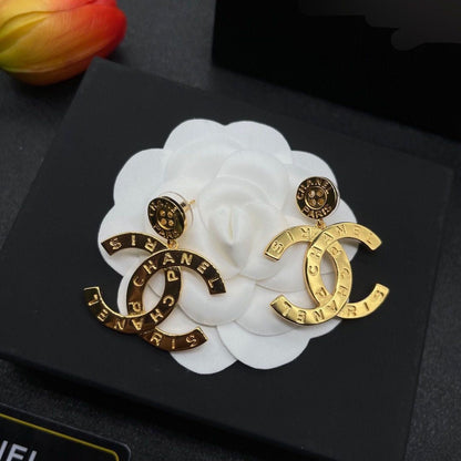 Ladies Fashionable And Exquisite Rhinestone Earrings