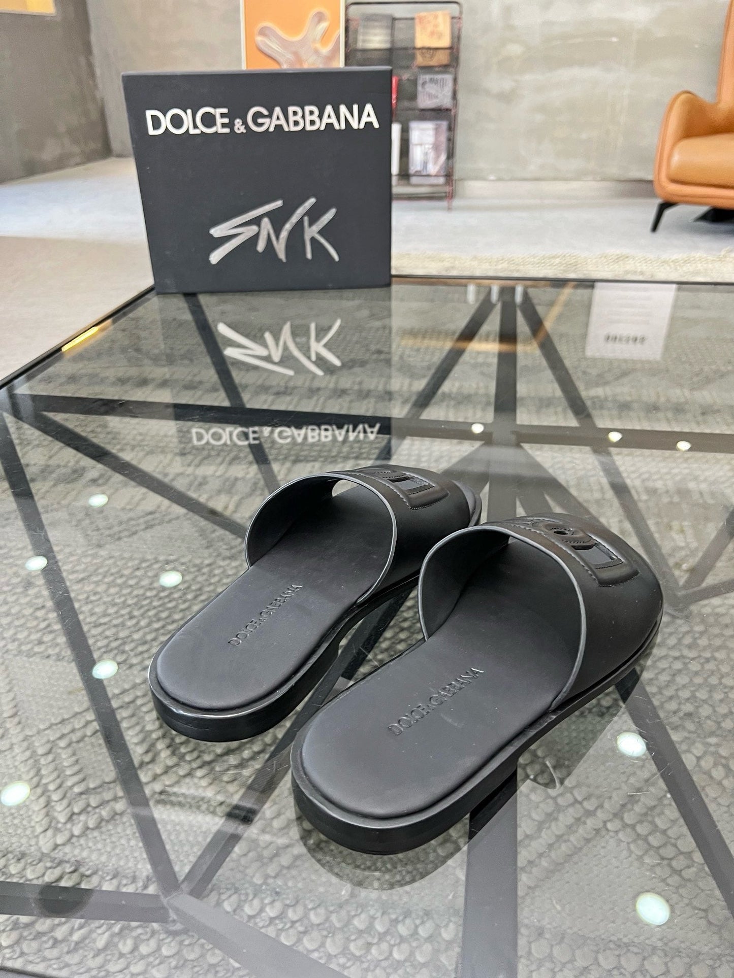 Dolce leather slippers