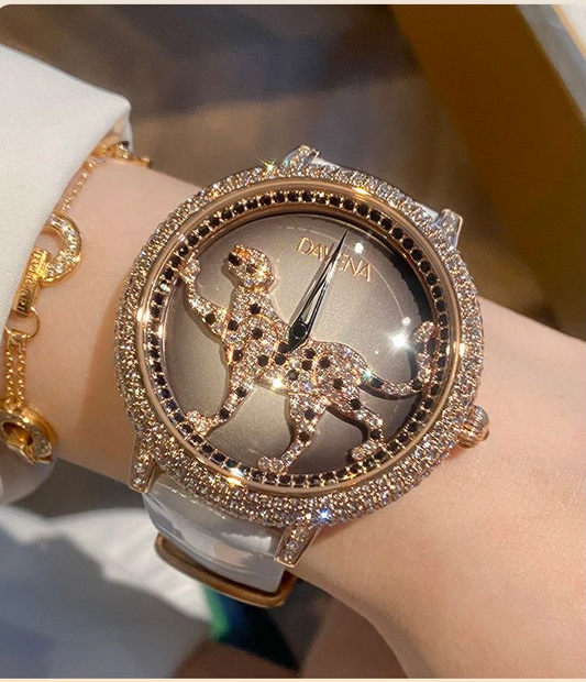 Ultra-Flash Gold Leopard Full Diamond Watch