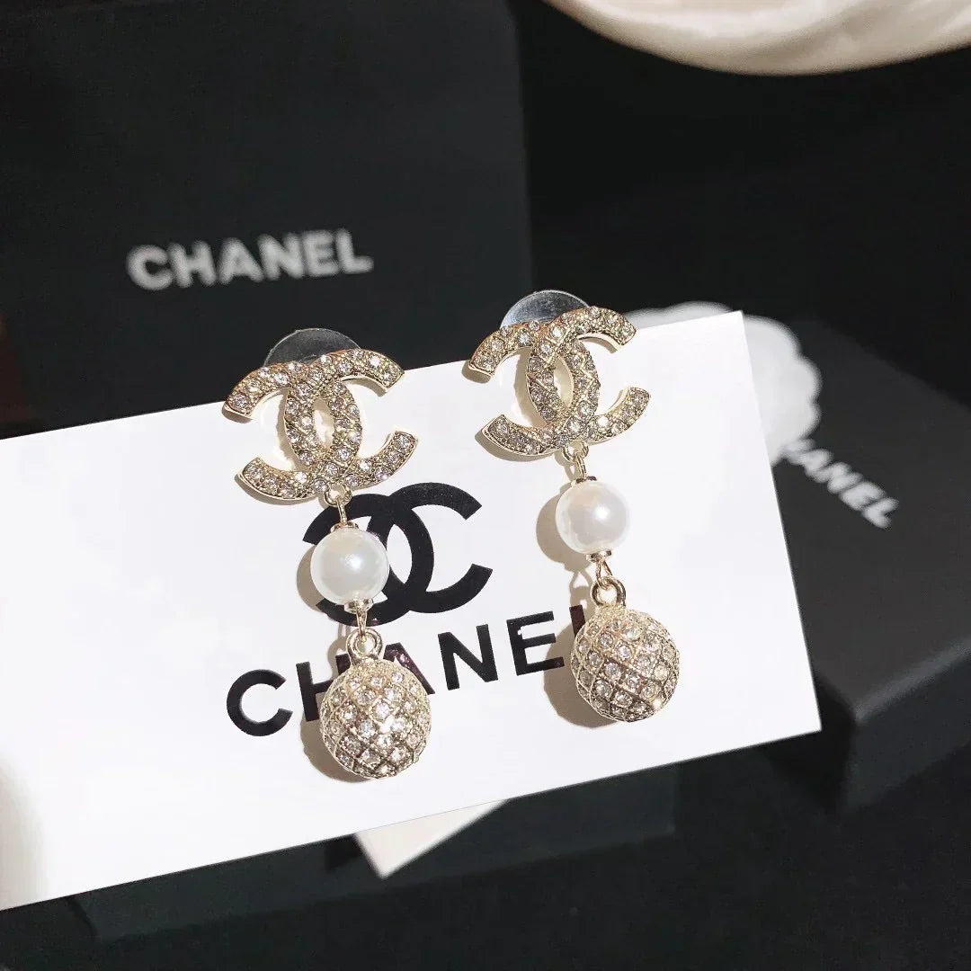 Women's High-end Letter Fashion Earrings