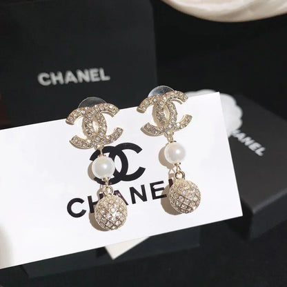 Women's High-end Letter Fashion Earrings