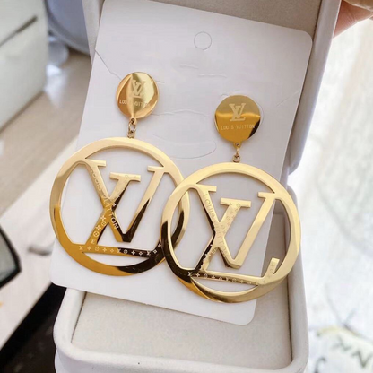 Women's High-end Fashion Letter Earrings