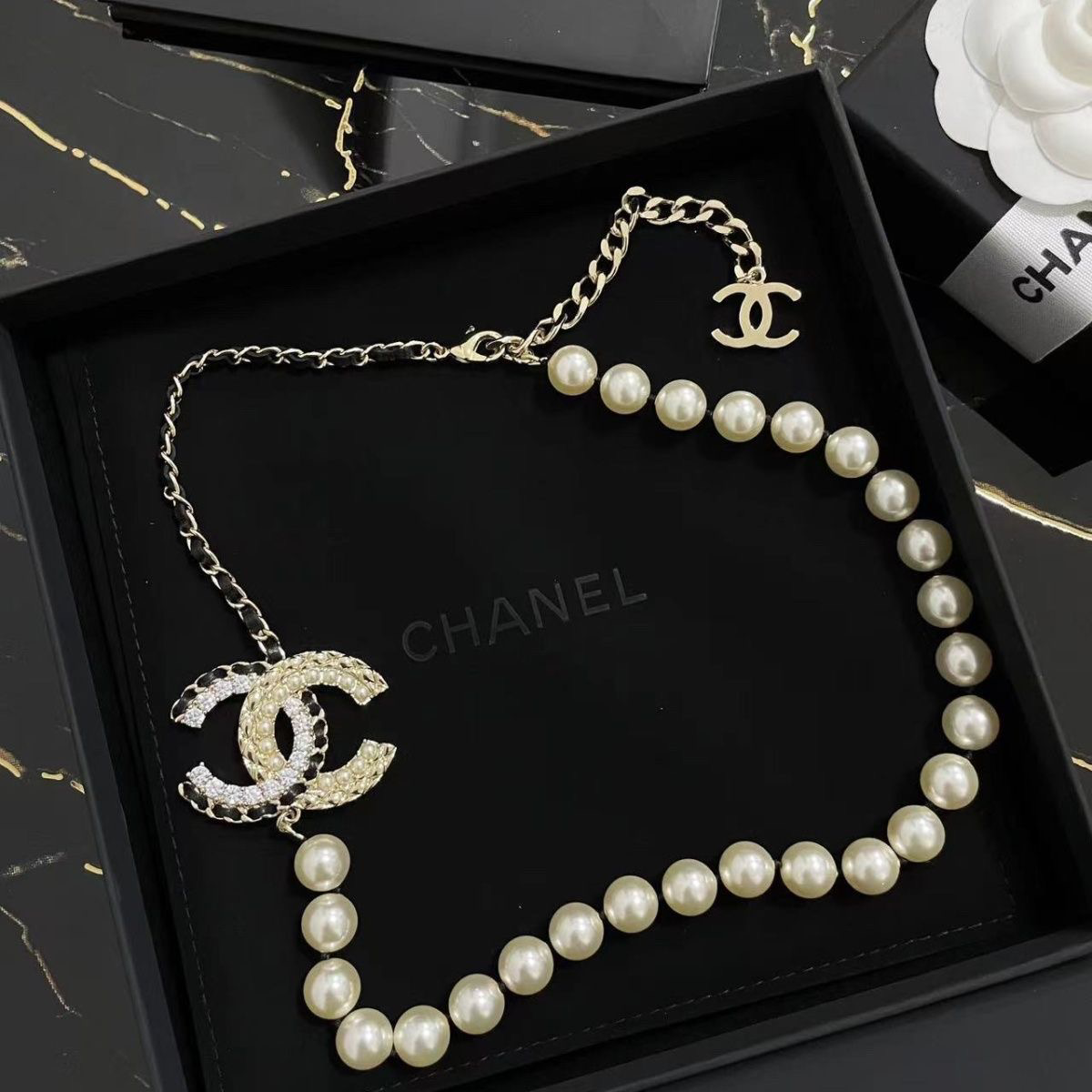 Ladies New Style Versatile Pearl Necklace