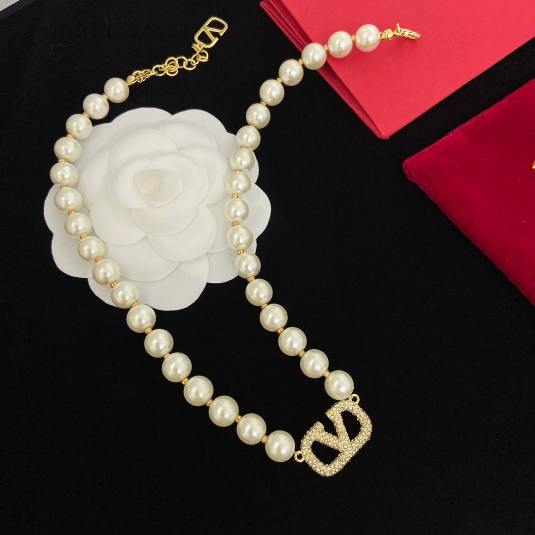 Ladies New Style Versatile Pearl Necklace