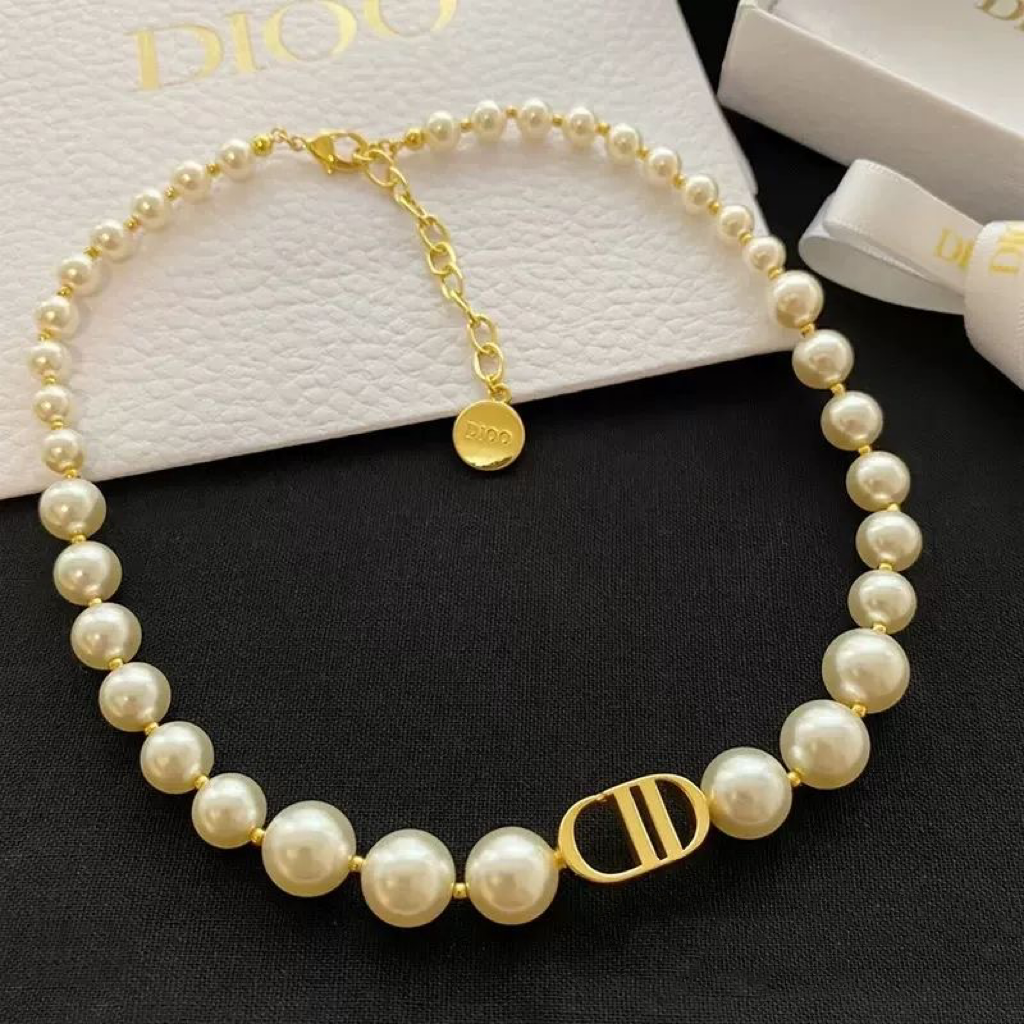 Ladies New Style Versatile Pearl Necklace