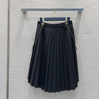 L new pleated skirt