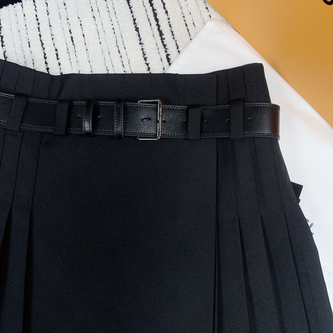 New pleated custom belt printed skirt