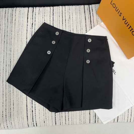 New custom buttoned side zipper design shorts